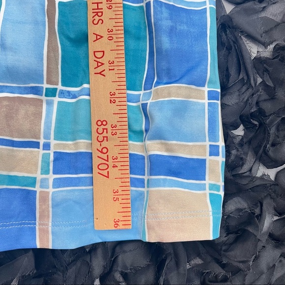 J. McLaughlin Sz S Brynn Tile Print Jersey Knit Collared V-Neck 3/4 Sleeve Dress - Picture 12 of 12